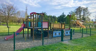 Aire de jeux enfants - Bourbon-l'Archambault Aire de jeux enfants - Bourbon-l'Archambault
