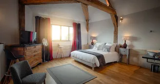 Hôtel Le Chai de la Paleine chambre double supérieure - Chambre vue panoramique vignoble_3 Hôtel Le Chai de la Paleine chambre double supérieure - Chambre vue panoramique vignoble_3