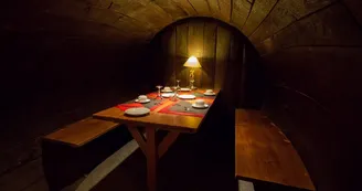 Hôtel Le Chai de la Paleine Petit déjeuner dans un Foudre géant - Petit déjeuner dans un foudre_18 Hôtel Le Chai de la Paleine Petit déjeuner dans un Foudre géant - Petit déjeuner dans un foudre_18