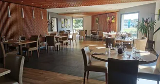 hôtel-restaurant-la-porte-angevine-pouancé-49-hot-photo2 hôtel-restaurant-la-porte-angevine-pouancé-49-hot-photo2