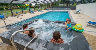 piscine-jacuzzi-camping-promenade-msl-montjean-loire-osezmauges-anjou-Loire-à-Vélo piscine-jacuzzi-camping-promenade-msl-montjean-loire-osezmauges-anjou-Loire-à-Vélo