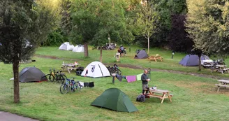 Emplacement tente Camping Au Bord de Loire - Camping Au Bord de Loire_12 Emplacement tente Camping Au Bord de Loire - Camping Au Bord de Loire_12