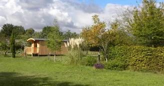 Camping Le Bois Madame - Roulotte en location_8 Camping Le Bois Madame - Roulotte en location_8