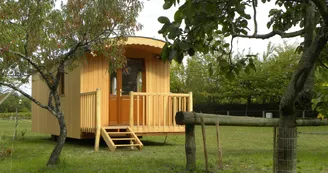 Camping Le Bois Madame - Roulotte en location_9 Camping Le Bois Madame - Roulotte en location_9