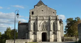 Eglise Saint-Saturnin-de-Séchaud de Port-d'Envaux Eglise Saint-Saturnin-de-Séchaud de Port-d'Envaux