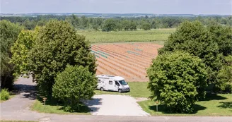Aire d'accueil camping-cars | MAISON CAMPS Aire d'accueil camping-cars | MAISON CAMPS