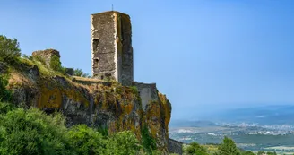 Tour et ruines du château de La Roche Tour et ruines du château de La Roche