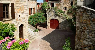 Vinezac : village de caractère Vinezac : village de caractère