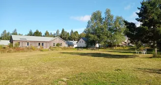 Présence à soi et au monde / Le Village du lac