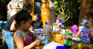 Yourtes au Camping Mille Etoiles