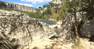 Le Vallon du Savel, voie verte et rivière à côté