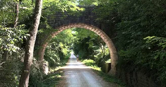 Le Vallon du Savel, voie verte et rivière à côté