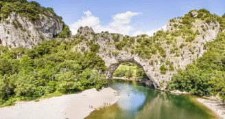 Canoë - Kayak de Vallon à St Martin d'Ardèche - 8 + 24 km / 2 jours avec La Vernède Canoë - Kayak de Vallon à St Martin d'Ardèche - 8 + 24 km / 2 jours avec La Vernède