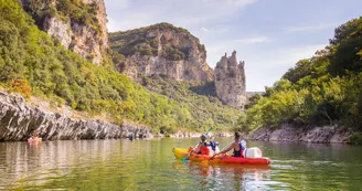 Canoë - Kayak de Vallon à St Martin d'Ardèche - 8 + 24 km / 2 jours avec La Vernède Canoë - Kayak de Vallon à St Martin d'Ardèche - 8 + 24 km / 2 jours avec La Vernède