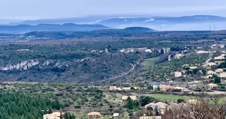 Villa L'Embellie, gîte 3 *, climatisation /grande piscine privée, 6-7 personnes SUD Ardèche