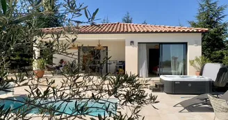 Villa Carpe Diem, gîte bien-être 4 * accessible PMR, climatisation /mini-piscine privée, SPA et sauna 2-3 personnes SUD Ardèche