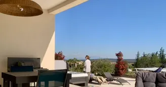 Villa Carpe Diem, gîte bien-être 4 * accessible PMR, climatisation /mini-piscine privée, SPA et sauna 2-3 personnes SUD Ardèche