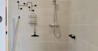 Villa Carpe Diem, gîte bien-être 4 * accessible PMR, climatisation /mini-piscine privée, SPA et sauna 2-3 personnes SUD Ardèche