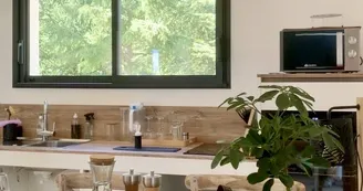 Villa Carpe Diem, gîte bien-être 4 * accessible PMR, climatisation /mini-piscine privée, SPA et sauna 2-3 personnes SUD Ardèche