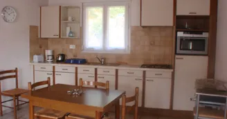 Gîte M. Mme Assenat Michel et Patricia - Appartement 2 - 1er étage