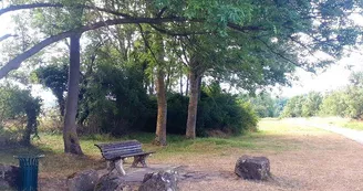 Aire de pique-nique - Bord de Moselle