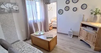 Au Petit Bonheur Au Petit Bonheur