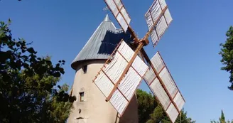 Le Moulin à Vent