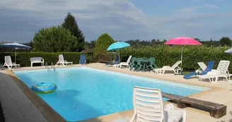 Lapervoisie 2 la cour piscine et proche de Sarlat_4 Lapervoisie 2 la cour piscine et proche de Sarlat_4