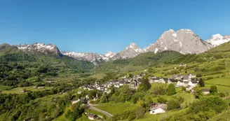 Village-LESCUN