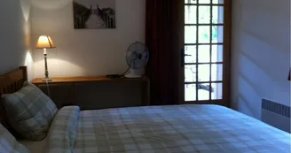 moutiers-sous-argenton-gite-domaine-angelou-chambre1 moutiers-sous-argenton-gite-domaine-angelou-chambre1