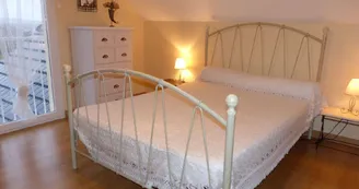 Espoey-l'orée du bois - chambre 2 Espoey-l'orée du bois - chambre 2