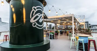 CAFE-OZ-BOAT-HD-024-min-scaled - Copie - Copie - Copie