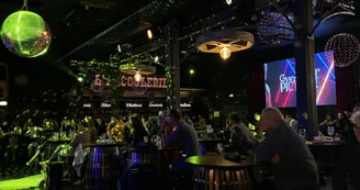 SALLE INTÉRIEUR GUINGUETTE PICTAVE