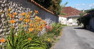 Périgord Inattendu - Village Fleuri Saint-Paul Lizonne