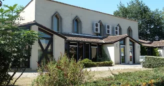 Le Pizou-salle-des-fêtes