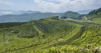 Randonnée à Issarbe, vue sur la vallée de Barétous et La Pierre Saint-Martin
