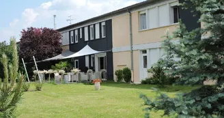 Hôtel Air Lane Aérodrome Brienne-le-Château Grands lacs de champagne (2).jpg