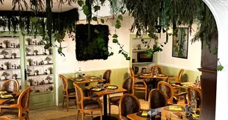 bistroloco_restaurant_interieur_mur_tables@mohelioti bistroloco_restaurant_interieur_mur_tables@mohelioti