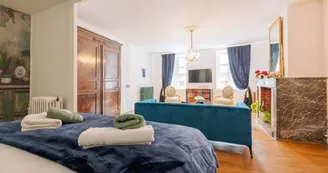 La Suite Notre Dame - Chambre Frédéric Maurice de la Tour d'Auvergne - Sedan - Ardennes