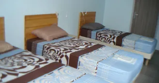 Gîte d'étape communal de La Canourgue - Chambre de 3