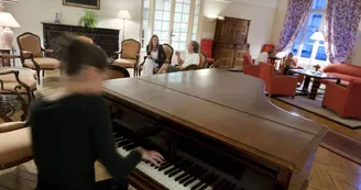 GRAND HOTELpiano GRAND HOTELpiano
