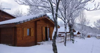 Camping_El_Pailles_Chalet_à_louer_4_personnes_Perce_Neige_Enneigé_9
