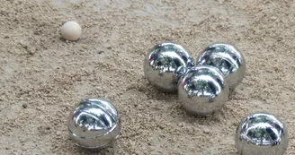 Partie de pétanque