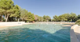 piscine a vagues P&V Pont Royal en Provence