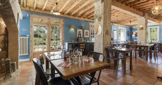 Location de salles Chez Tata Simone à Mouriès Salle intérieure