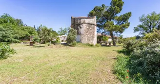 Location de salles Chez Tata Simone à Mouriès Pigeonnier