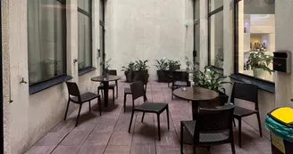 Salon terrasse Ibis Style St Charles Marseille