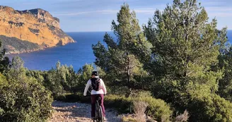 Descente vers les Calanques
