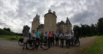 Groupe cyclo au château de Bonnval Groupe cyclo au château de Bonnval