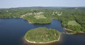 Ile aux enfants du Lac de St Pardoux